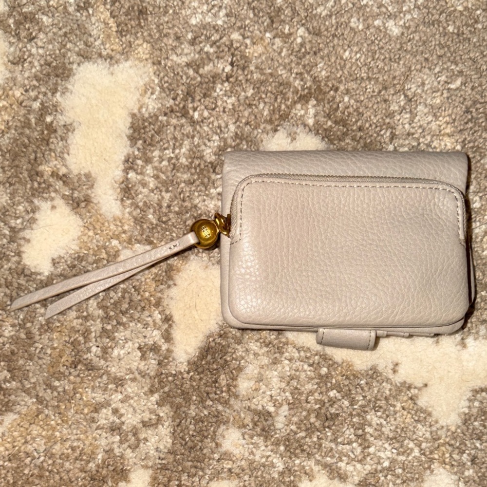 HOBO Fern Bifold Wallet- Taupe